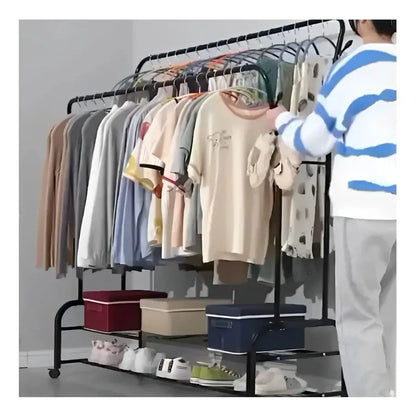 Estantes Metálicos con Ruedas para Organización de Ropa y Accesorios